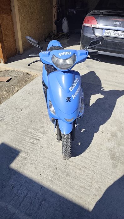 Peugeot V-clic  cu acte si tot numa bun de circulat!