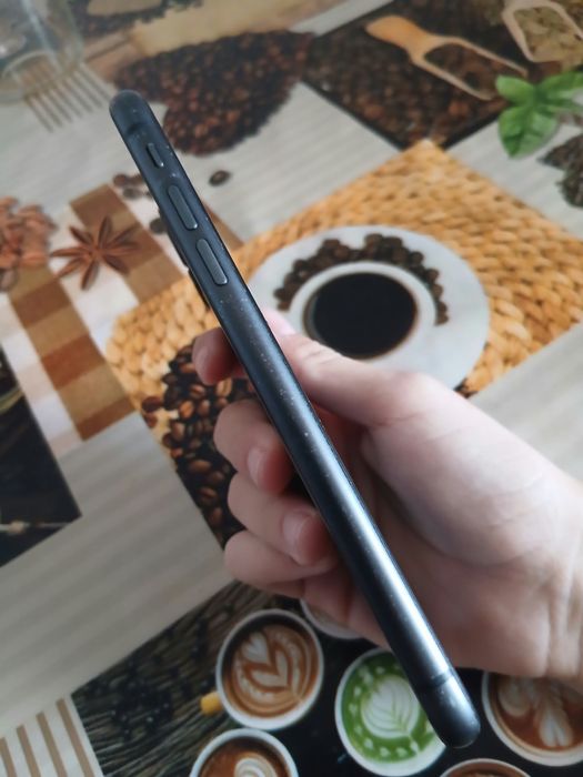 Vand iphone 11 68 sanatate