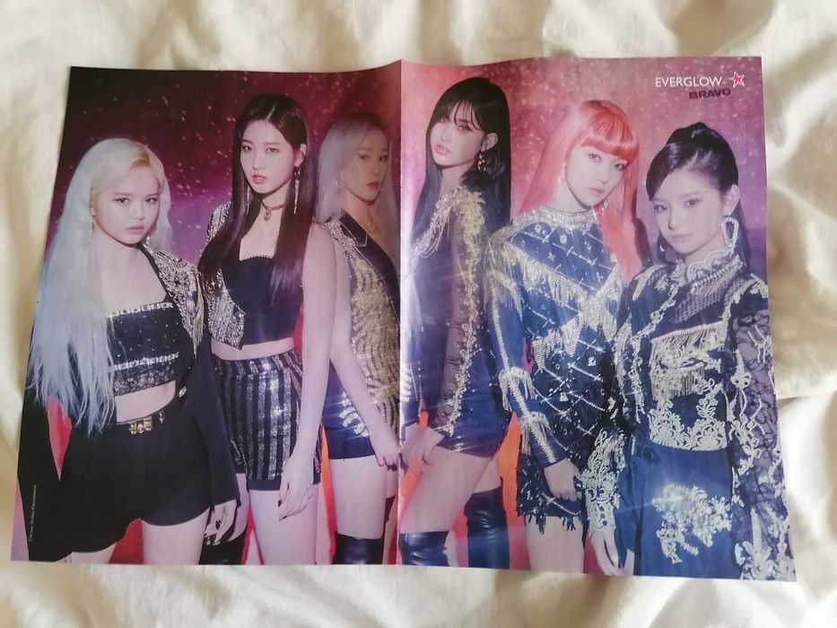 Kpop плакати на Twice и Everglow