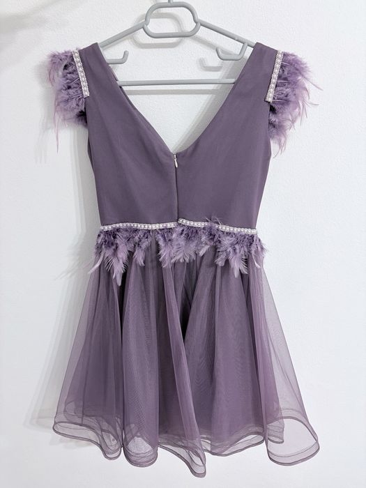 Rochie eleganta cu pene