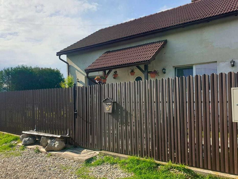 Garduri din sipca metalica si alte modele (jaluzele, tabla, plasa BCA)