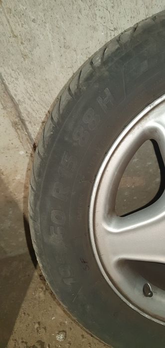 Jante Opel cu anvelope de vară.