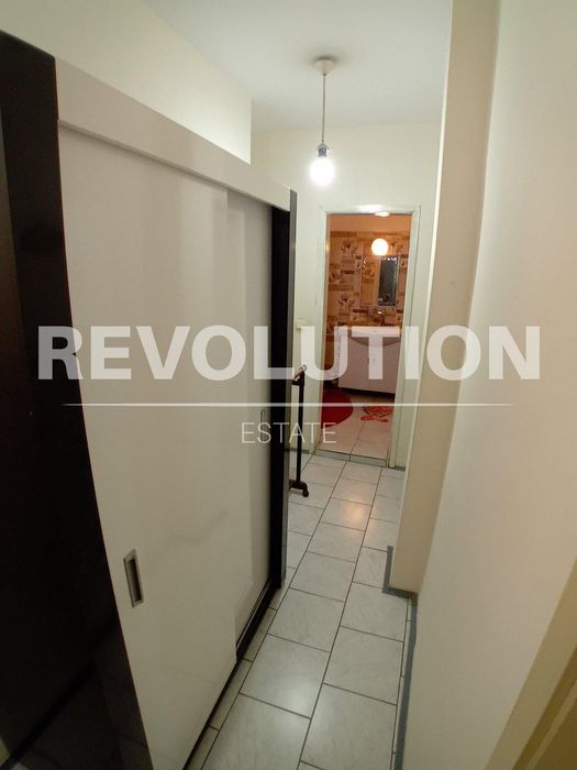 Дава се под наем Едностаен апартамент в Пловдив, Център - 55 кв.м за 315 € - Снимка #4