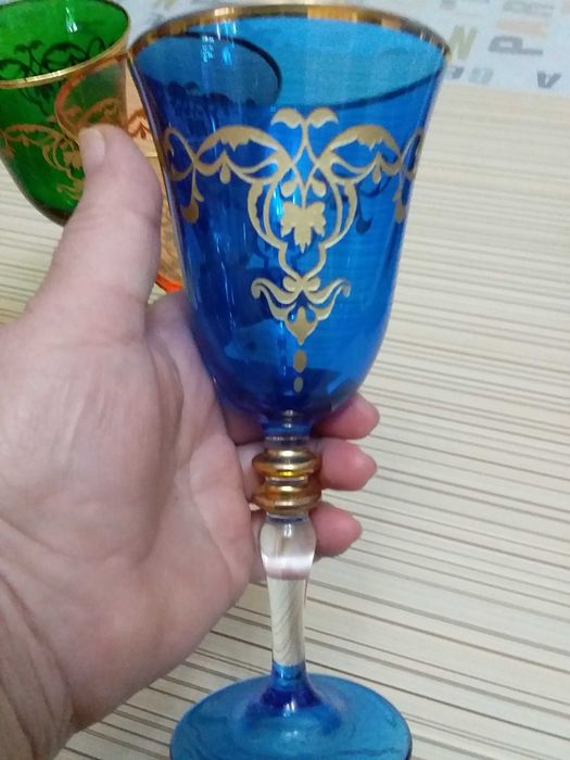 Фужеры. Новые. Цветное стекло.