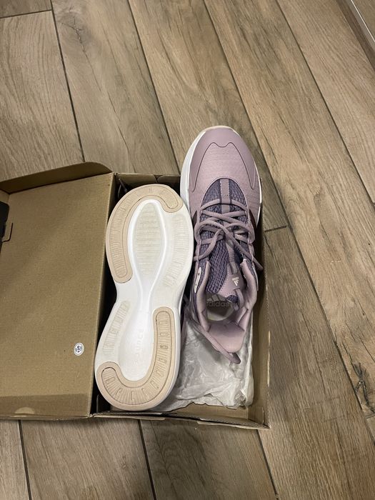 маратонки марка ади дас номер 40