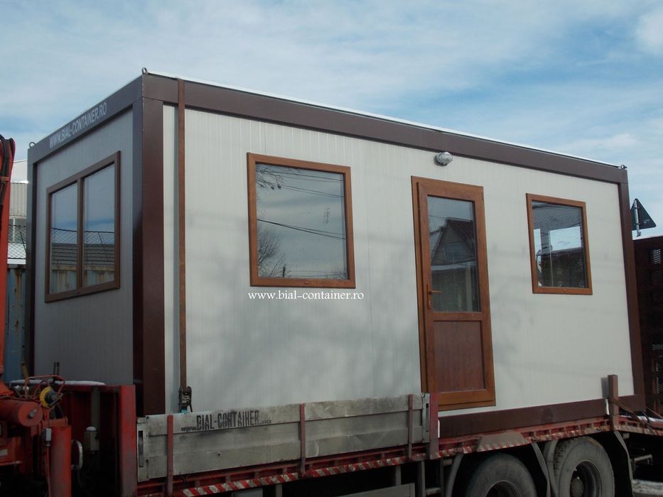 Vând containere modulare