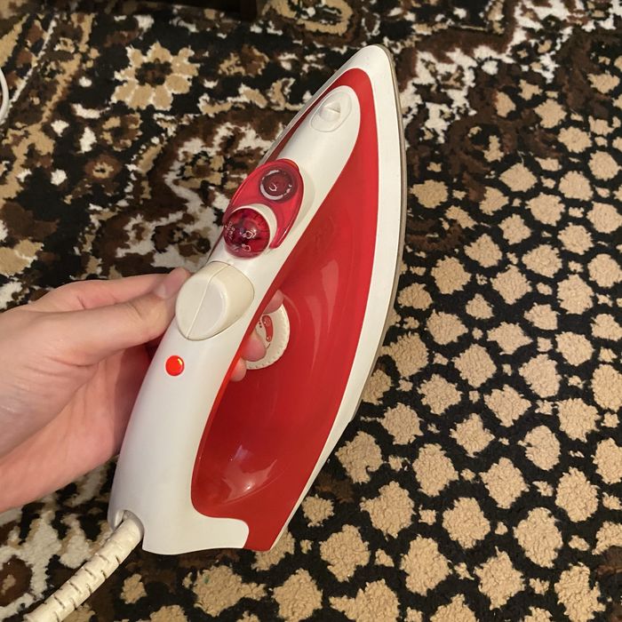 Утюг паровой  от tefal