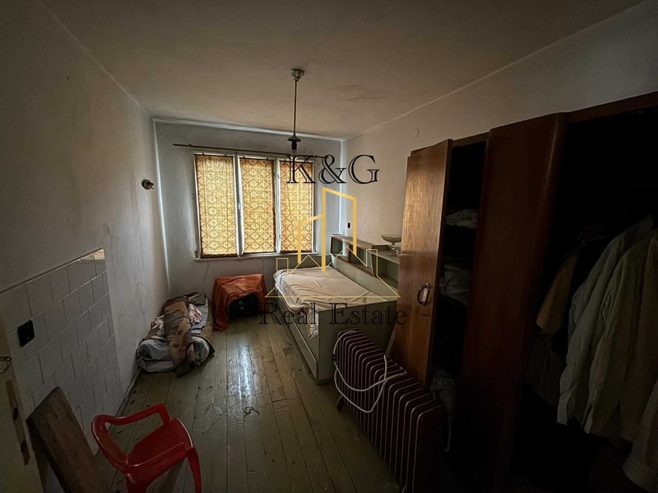 Продава се Къща в с. Ушинци, Област Разград - 120 кв.м за 468 €/кв.м - Снимка #3