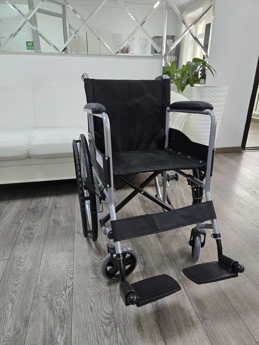 Прогулочная инвалидная коляска для дома и на улицу