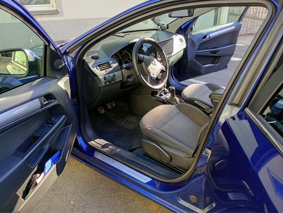 Opel Astra H