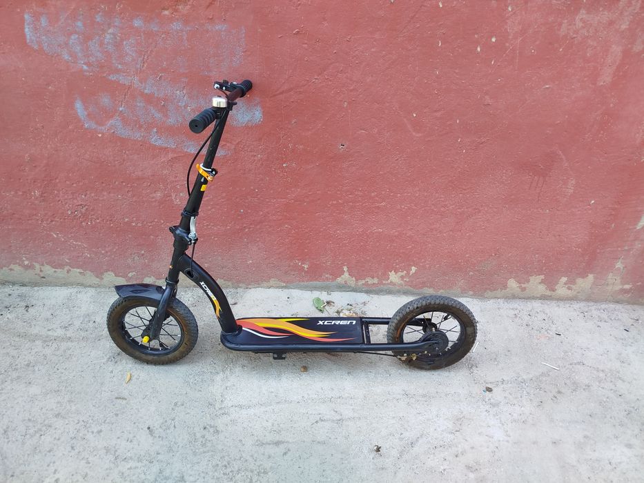 Самокат б/у в очень хорошем состоянии