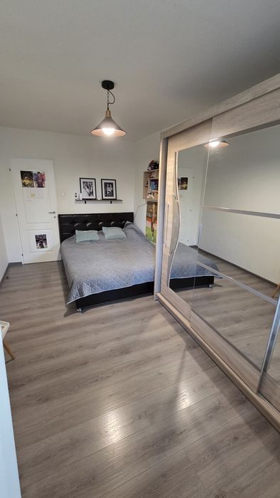 Vând apartament 2 camere, zona centrală