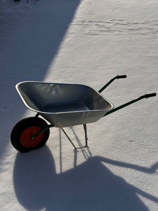 Продается тачка одноколесная!