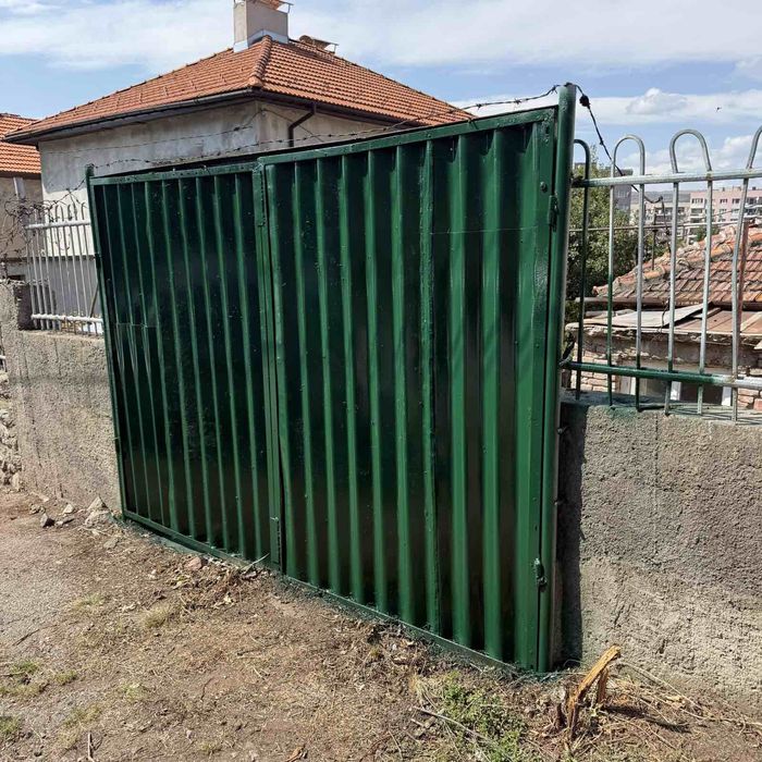 Продавам, заменям! Къща в гр. Радомир