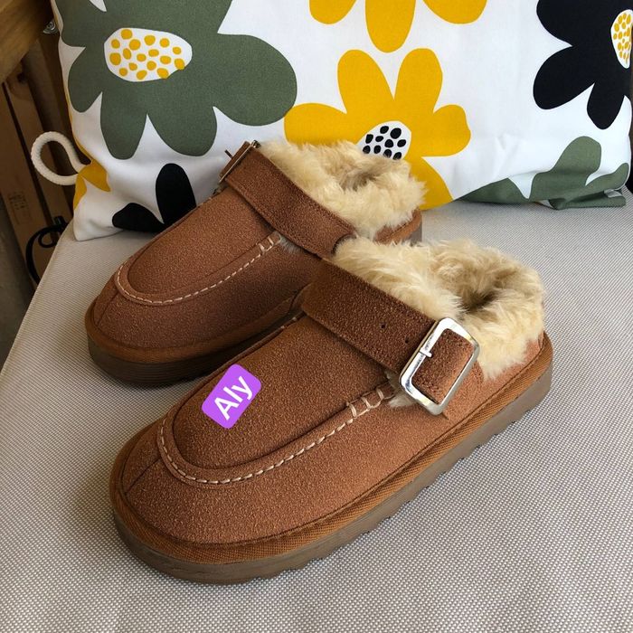 Ugg-uri diferite modele