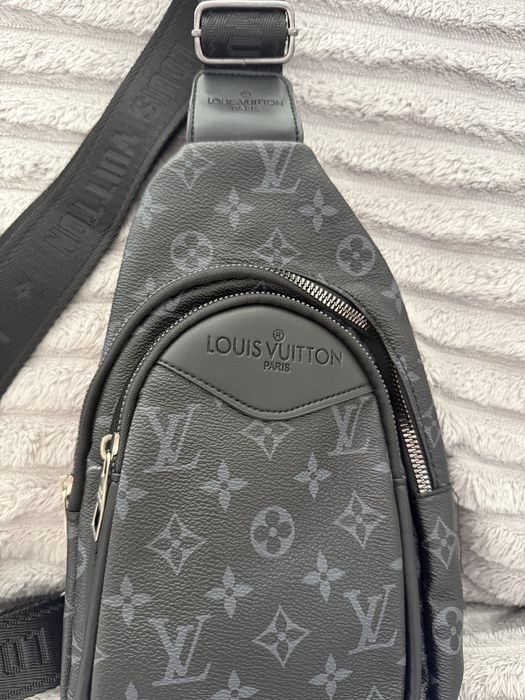 Geanta umar louis vuitton