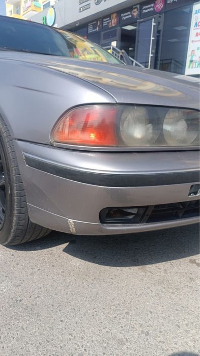 Продам бампер на е39