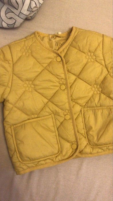 Весеняя куртка на девочеу