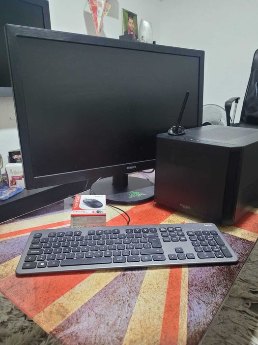 Gaming PC / SFF ITX / Ryzen 5 / 16GB / SSD M.2 / Periferice
