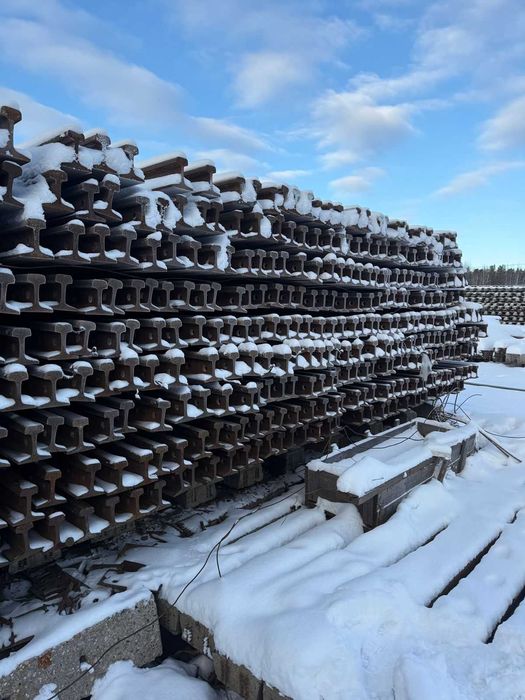 Железнодорожные рельсы