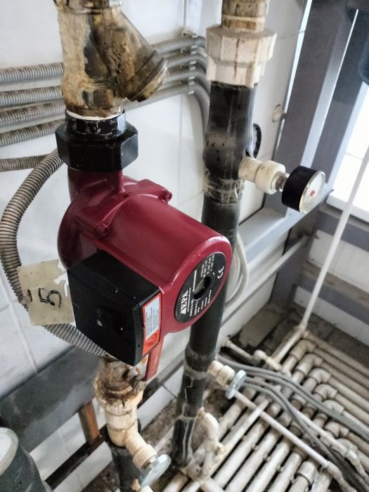 Santexnik elektrik xizmati sergeli