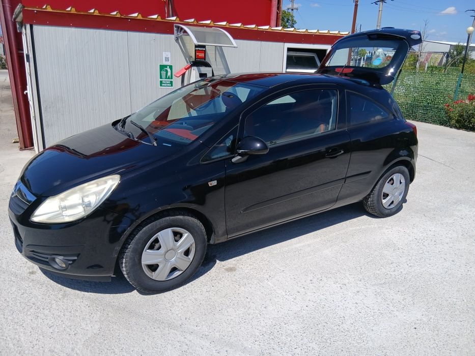Opel corsa D 1.4 benzina