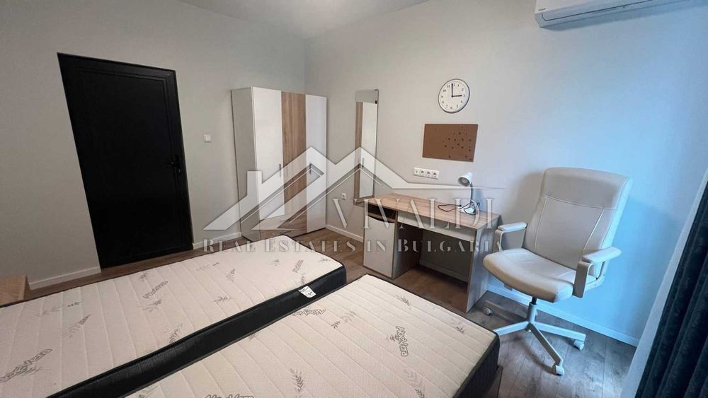 Дава се под наем Тристаен апартамент в Варна, Център - 100 кв.м за 900 € - Снимка #9