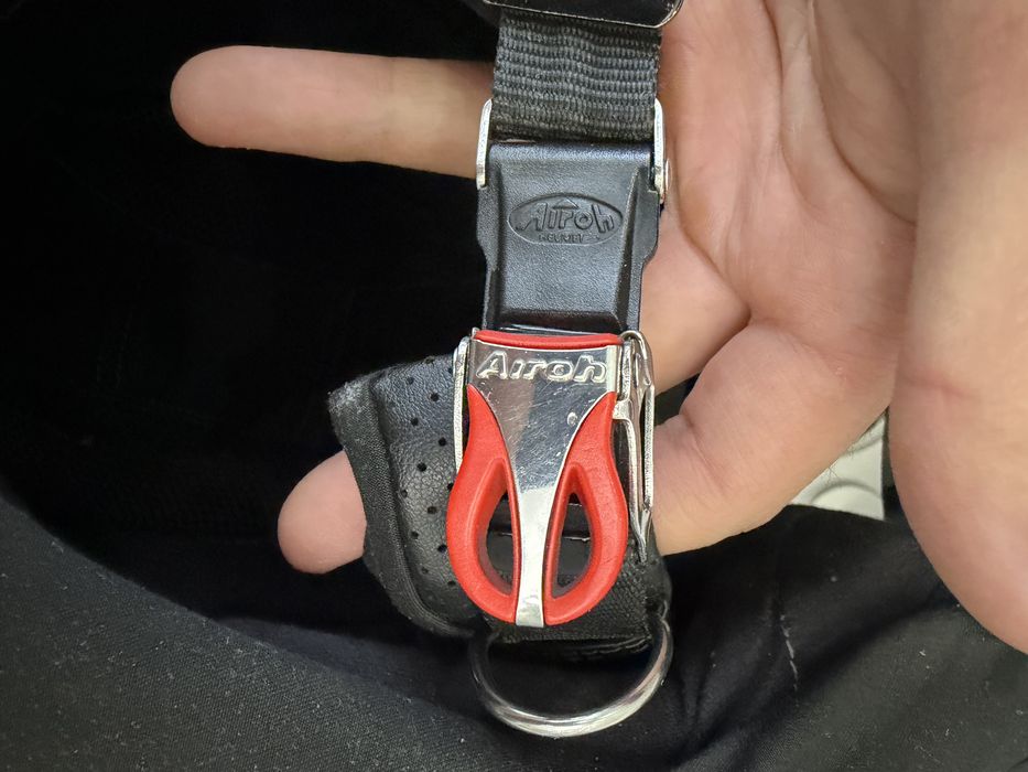 Мотошлем Airoh Spark Rise