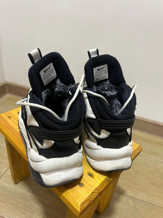 Кроссовки зимние