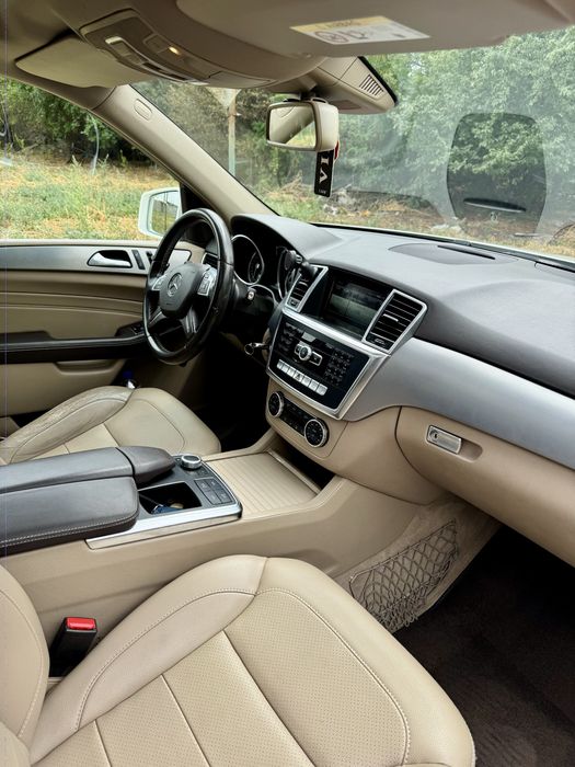 Mercedes-Benz ML 350 4MATIC 3.0 V6 • FULL • Distronic • 360° • Trapă Panoramică