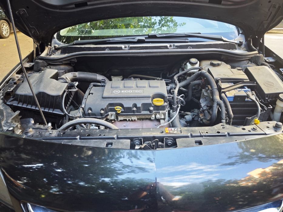 Opel Astra J 2015 facelift 1.4 benzina