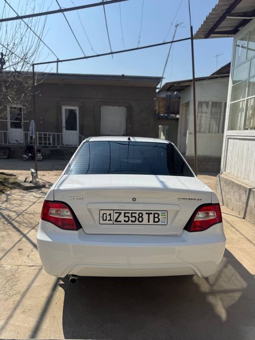 Nexia 2 gibrit sotiladi