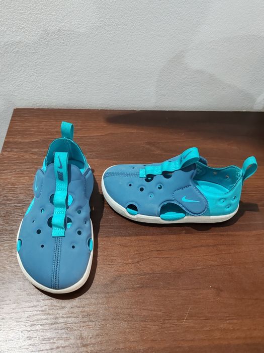 Sandale Nike mărimea 26