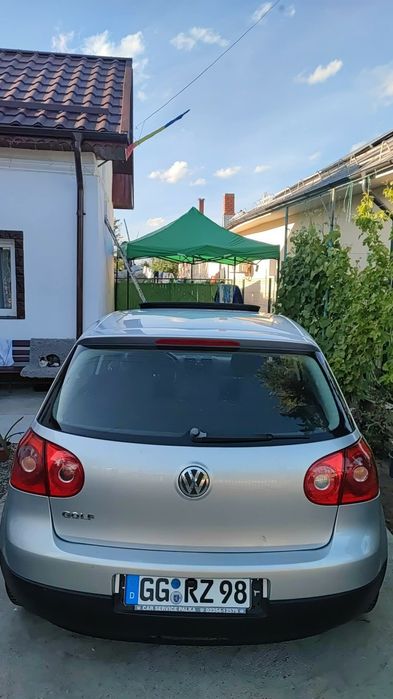 Vând Wolkswagen Golf 5