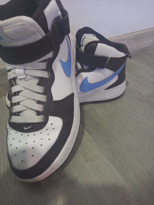 Adidasi Nike Air marime 40