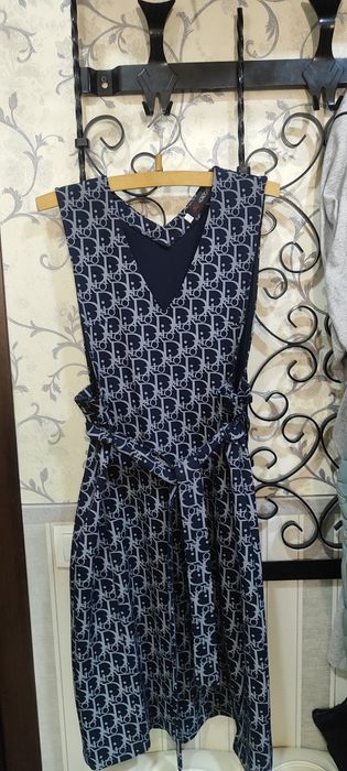 Сарафан женский, в отличном состоянии