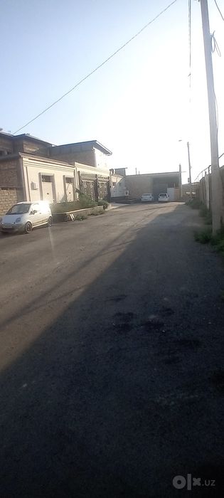 Olmazor rayo'nda ohunboboyevda 2 sotix fasati 10*20 ichkarisiga 75000$