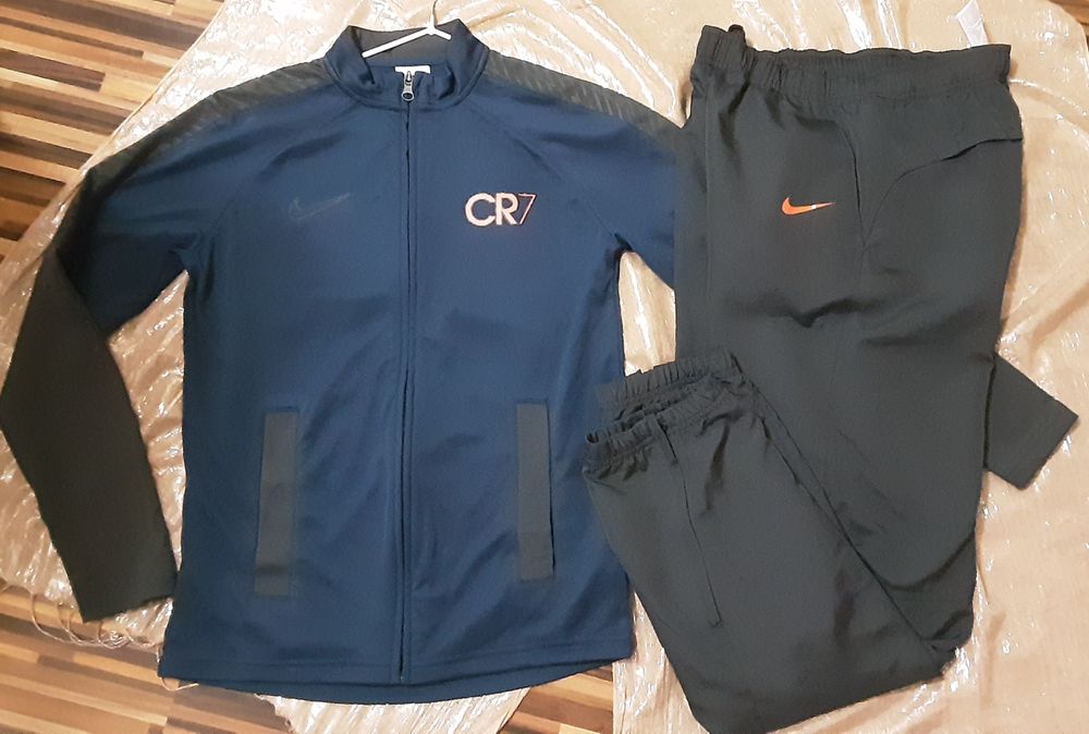 (L 147-158) NIKE Cristiano Ronaldo оригинален юношески екип