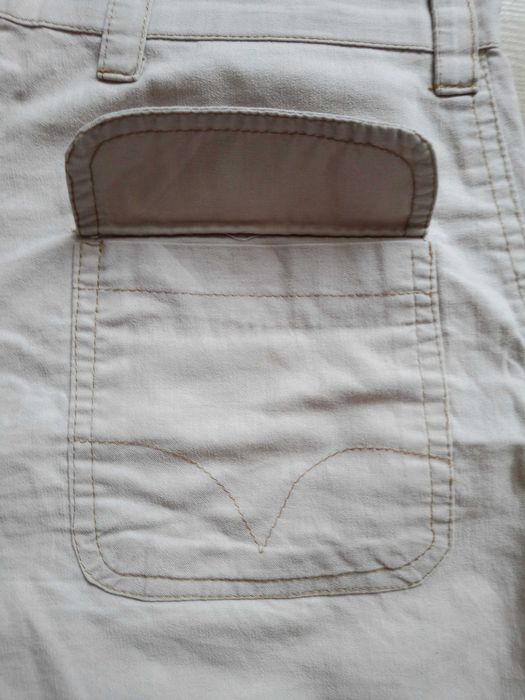 Продавам къси панталони