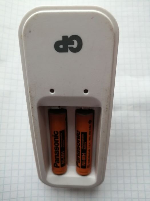 Продам зарядное устройство