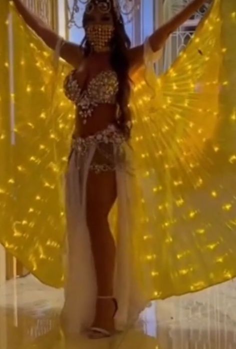 Танцы восточные, шоу