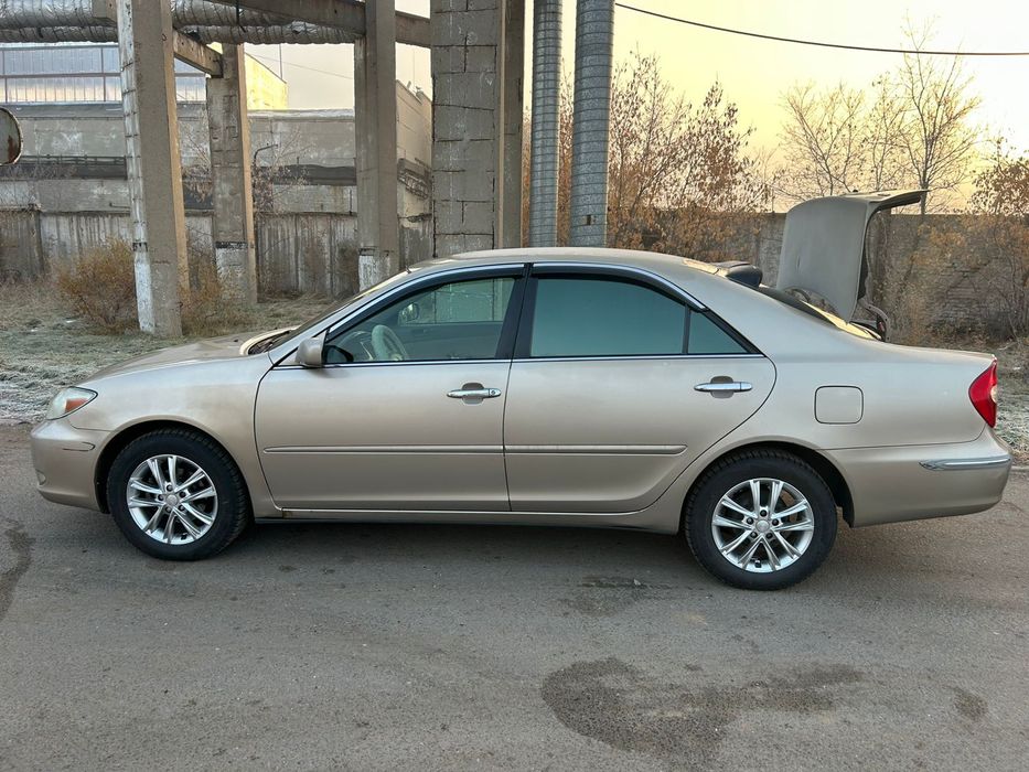 Продам Тайоту камри 30