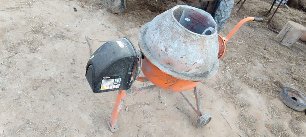 Продам бетономешалку