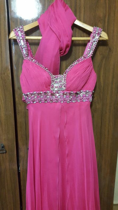 Платье вечернее новое.