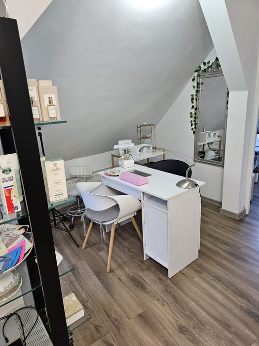 Post de manichiura in salon ULTRASHAPE