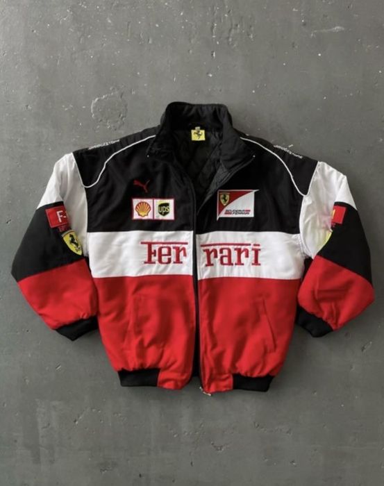 Ветровка Ferrari