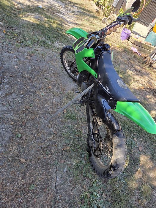 Vînd cross Kawasaki kx 85