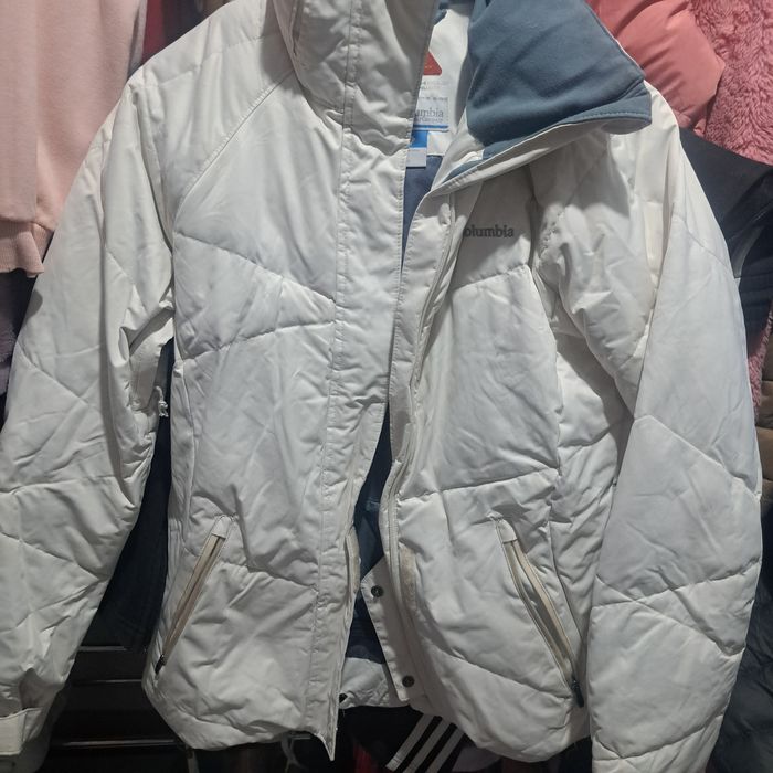 Vând greaca Columbia