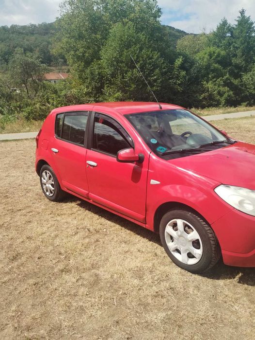De vânzare Sandero, 1,4 mpi + gpl, 1650 euro negociabil