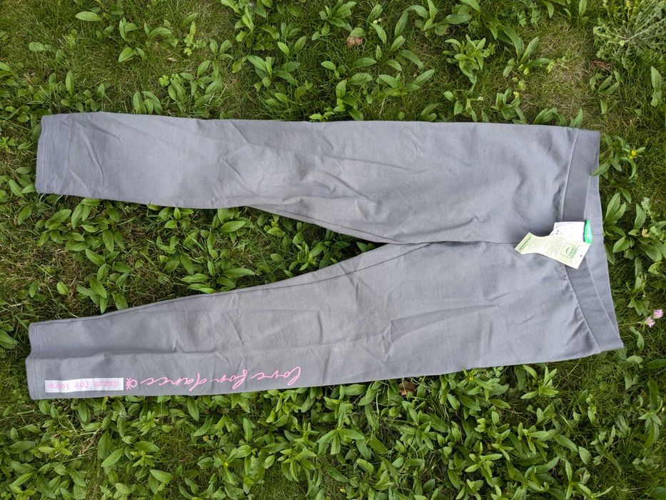 Benetton оригинално долнище, клин 160р., 11-12г.